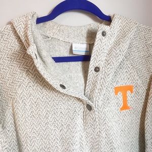 Columbia Large Tennessee Hooded Pullover with pockets